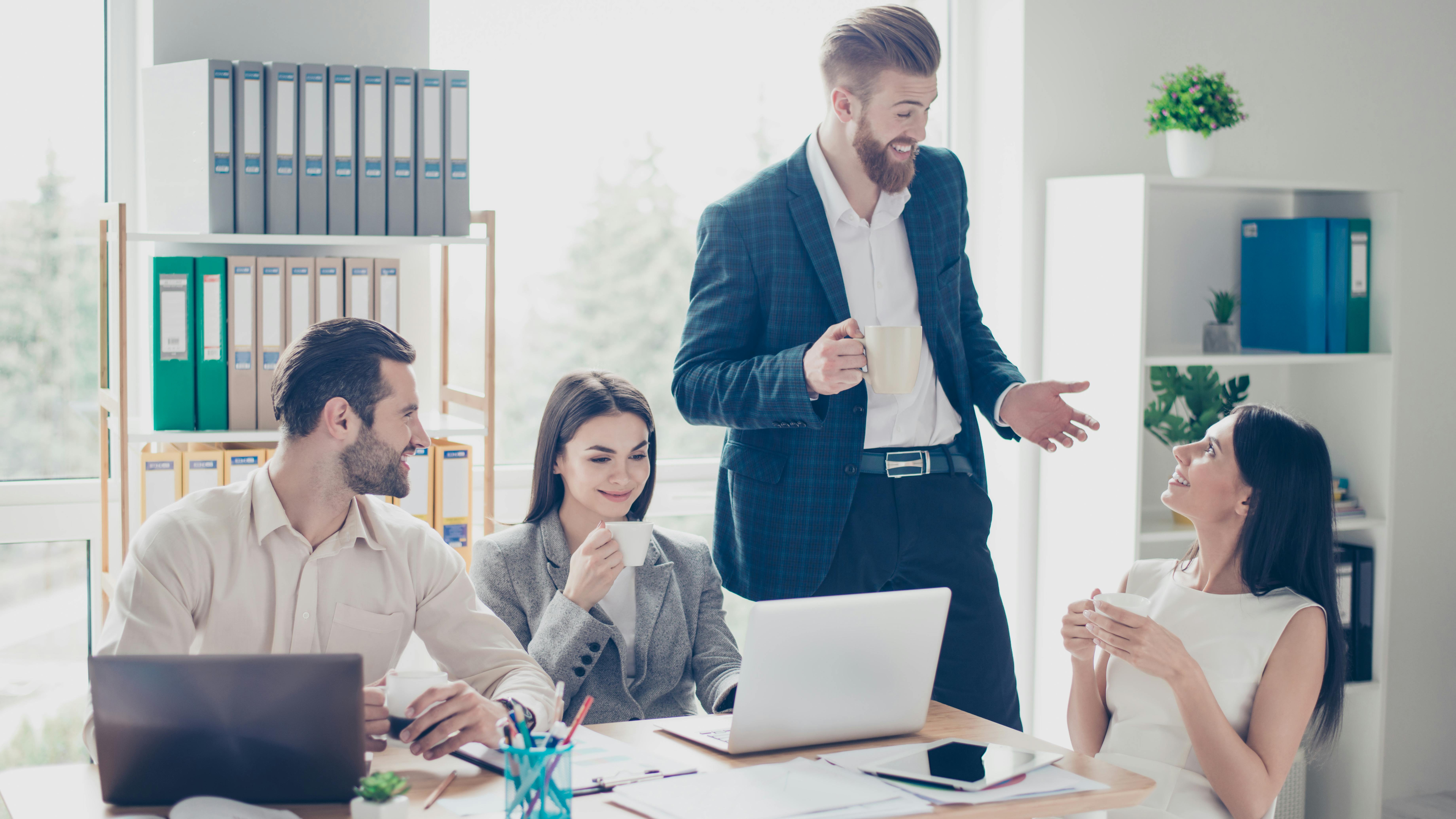 coffee office meeting dreamstime_xxl_119248110