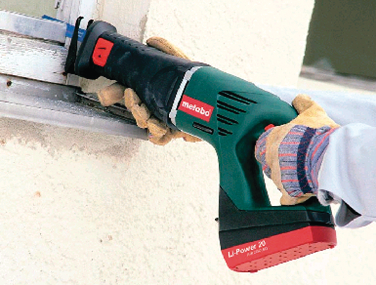 Ase18cordlessreciprocatingsawwithalithiumionbattery 10099131