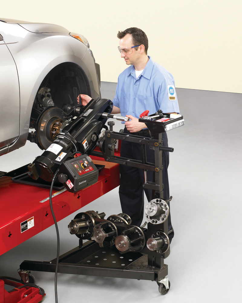 Hunter Engineering offers the QuickComp Lathe, featuring a two-way adjustable compensation adapter.