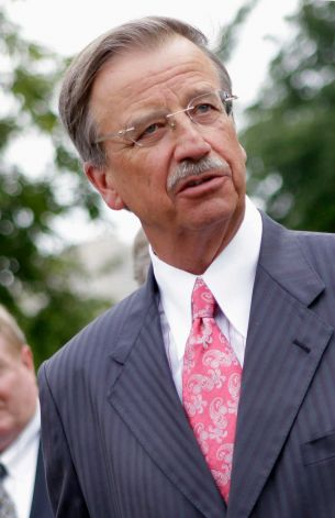 Dan Ustian informed the board of directors that he is stepping down from his role of president, chairman and chief executive for Navistar International, effective immediately.