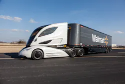 The WAVE concept truck has a range-extended hybrid powertrain that can run on diesel, natural gas and/or biodiesel. The WAVE concept truck has a range-extended hybrid powertrain that can run on diesel, natural gas and/or biodiesel.