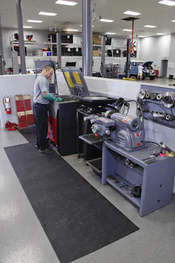 New Pig Pig No Trip Commercial Floor Mat 56faeb16f2b15 New Pig Pig No Trip Commercial Floor Mat 56faeb16f2b15