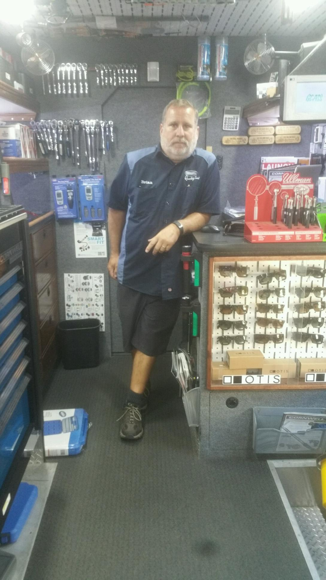 Cornwell Tools dealer Brian Brotherton runs a route in the cities of Ontario, Mira Loma and Fontana in southern California, approximately 40 miles west of Los Angeles.