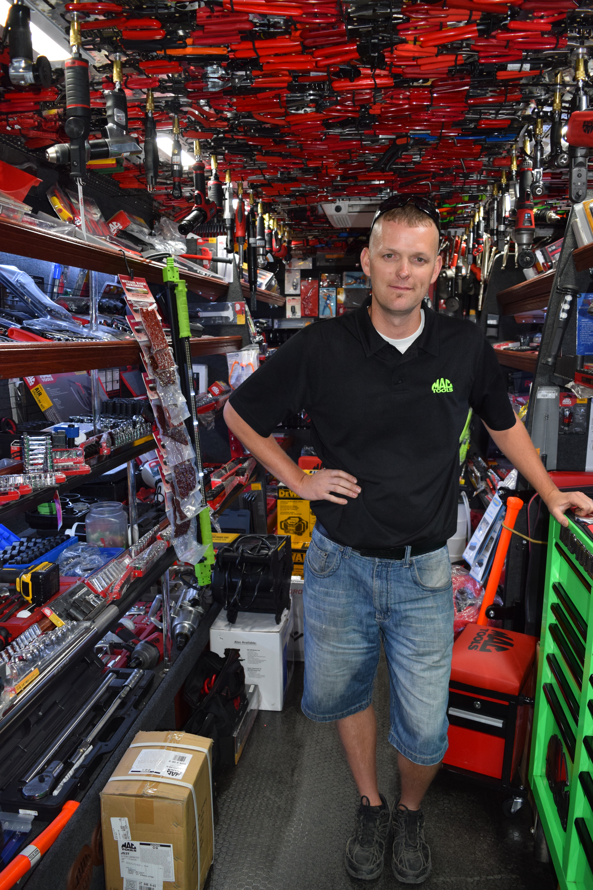 Whittington&rsquo;s business approach is based around two key aspects: be positive, and work hard. &ldquo;You've got to self-prep yourself,&rdquo; he says. &ldquo;You've got to get up and say, &lsquo;It&rsquo;s going to be a good day today.&rsquo; Then spread it to your shops. You can be infectious, I don't care what anybody says.&rdquo;