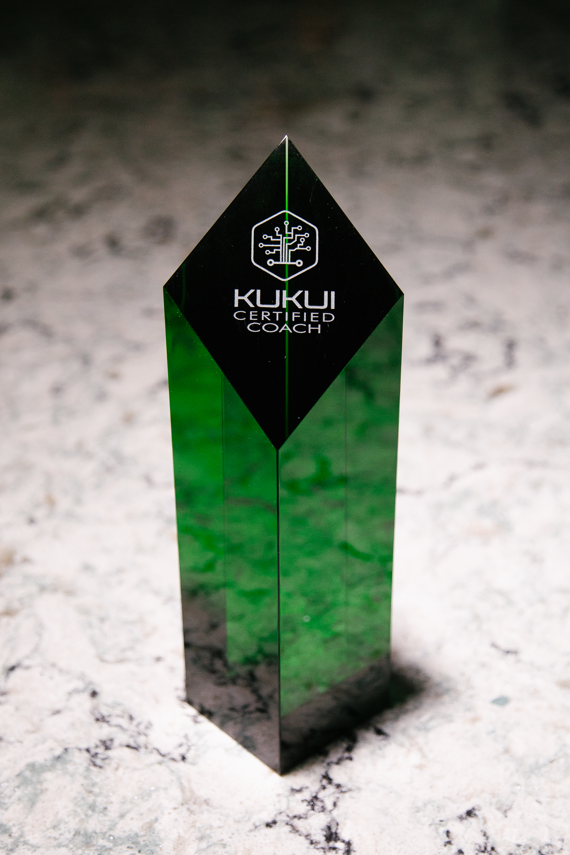 Kukui Certified Obelisk (1)