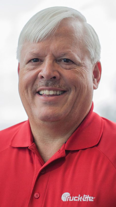 Van Riper Bradley 1 470x840 5af1c40e5d232