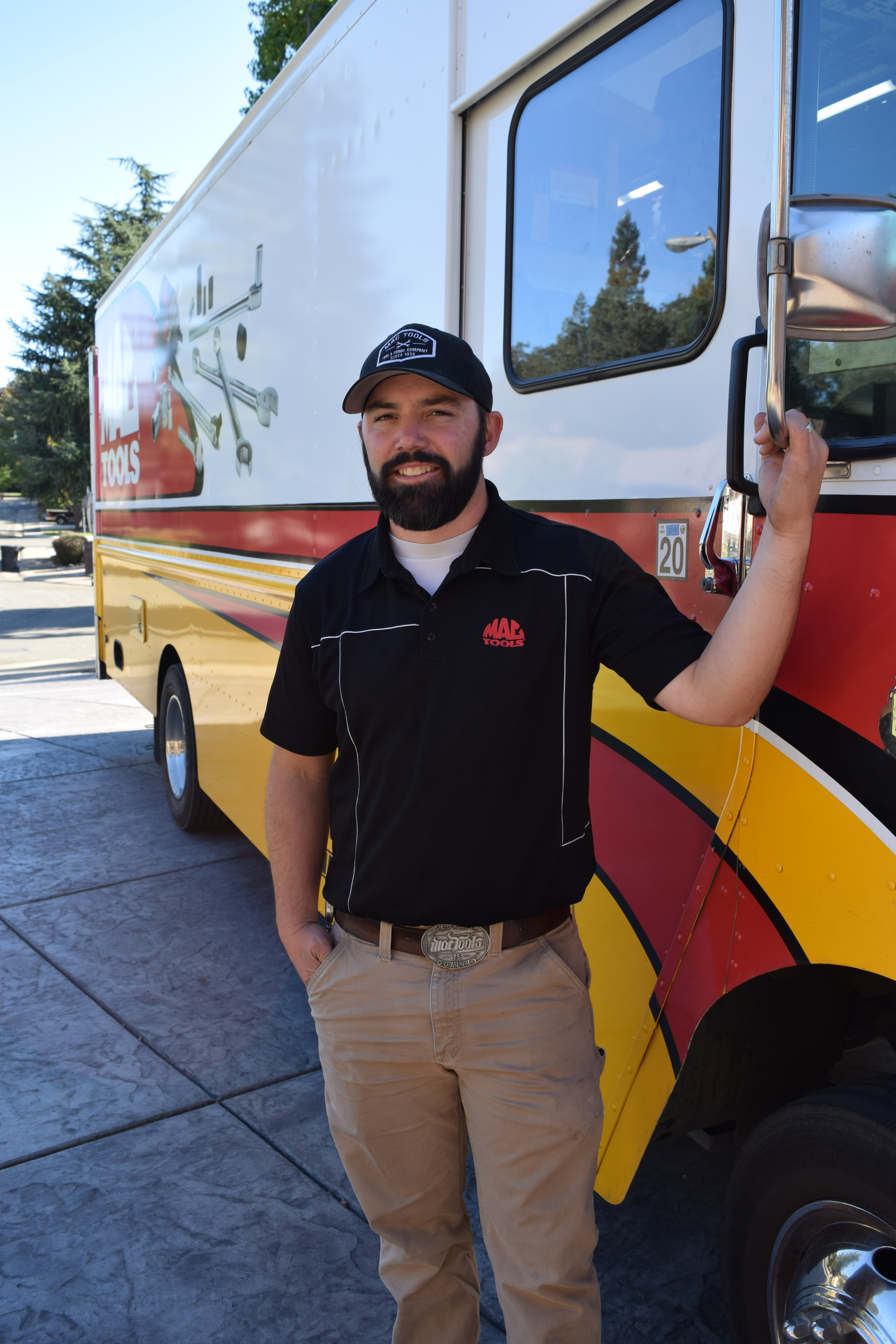 Nelson was top distributor in the Western United States for Mac Tools last year, earning the Eagle Award.