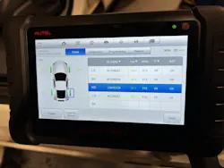 Figure 4 - Tools like this one allow for evaluating TPMS data as well as provide functions for programming sensors or learning sensor locations. Figure 4 - Tools like this one allow for evaluating TPMS data as well as provide functions for programming sensors or learning sensor locations.