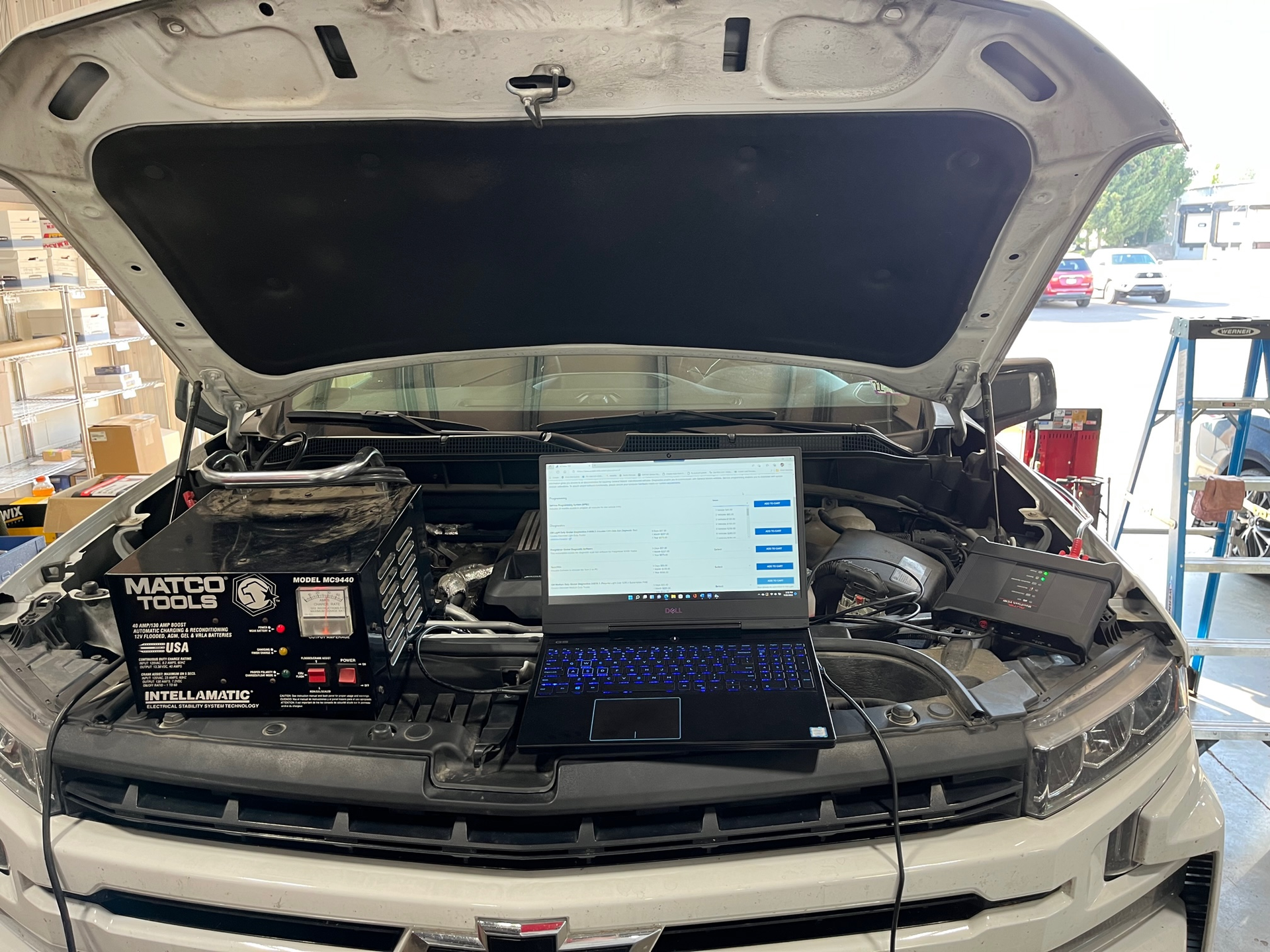 Figure 8- A Matco MC9440 battery maintainer was used for our power supply for the vehicle&rsquo;s stable voltage.