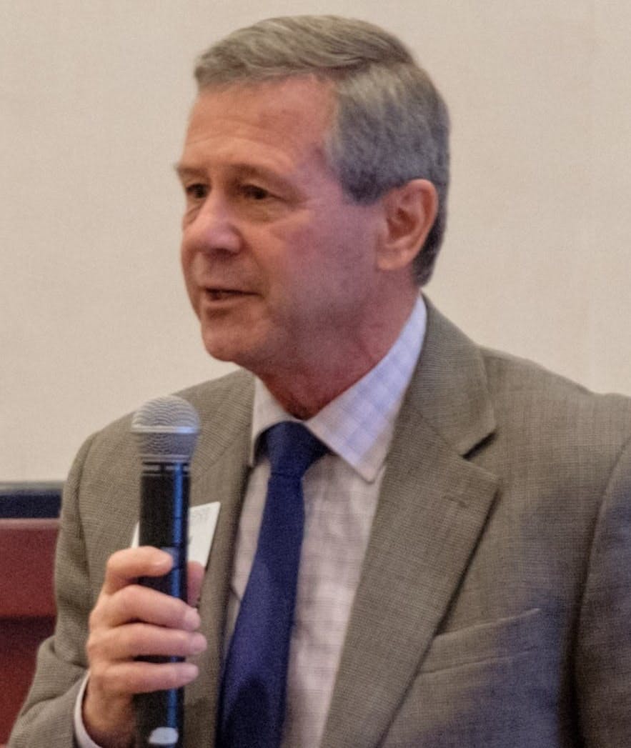 65b815eb58819b001e21ead9 Northwooduniversityestablishesscholarshiptohonorwarrenmault