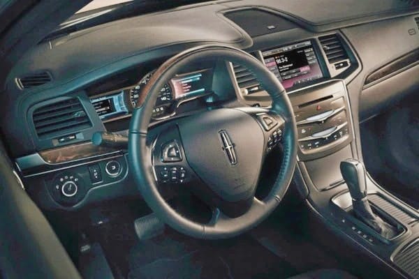 65b83c33dd28ac001e272d75 Lincoln2