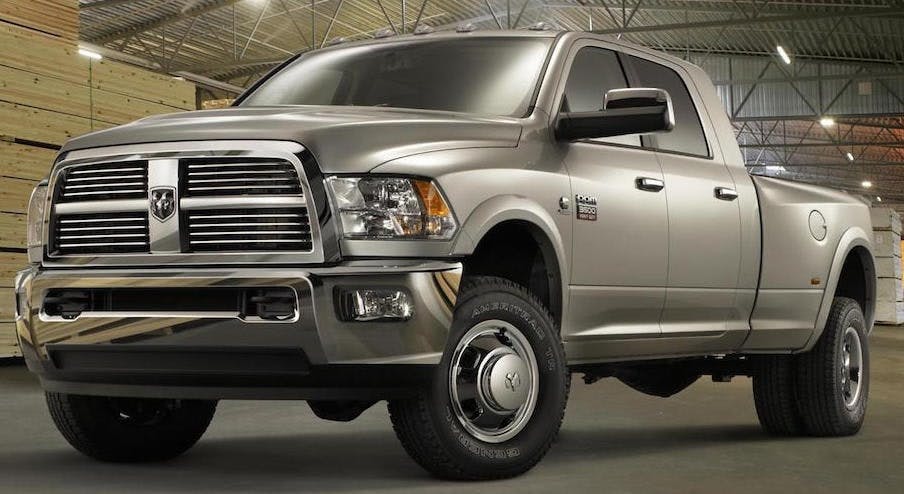 65b85af40fe93a001e9ed3be Tsbdodge