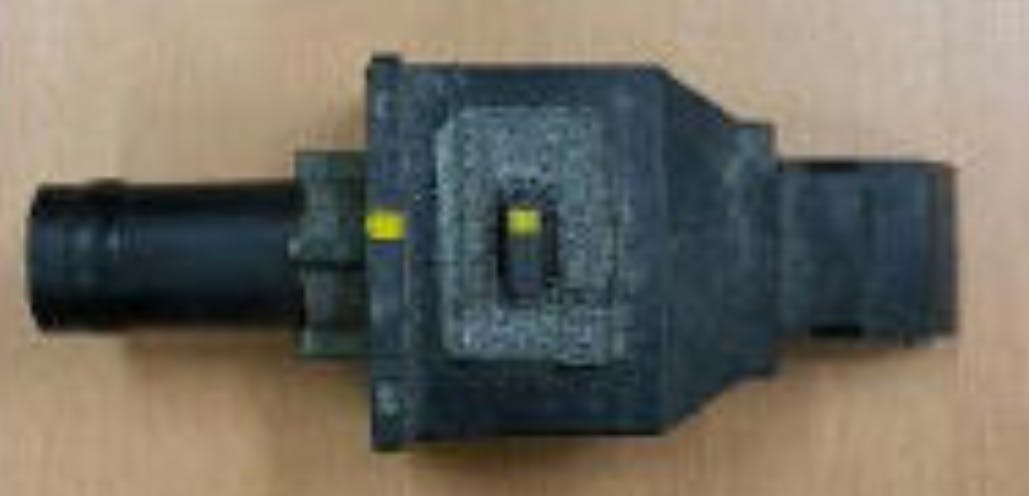 Example of the previous air drain case 31035-2K500.