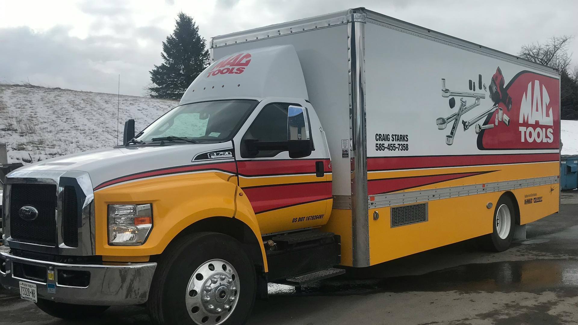 65f12f6bb71042001ec67e48 Truck