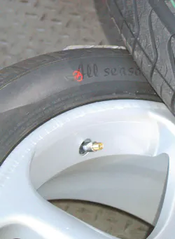 Example of tire-to-wheel mounting where the red dot is aligned to the wheel’s valve stem. In this specific example, the valve stem area happens to be the wheel’s low runout point. Example of tire-to-wheel mounting where the red dot is aligned to the wheel’s valve stem. In this specific example, the valve stem area happens to be the wheel’s low runout point.