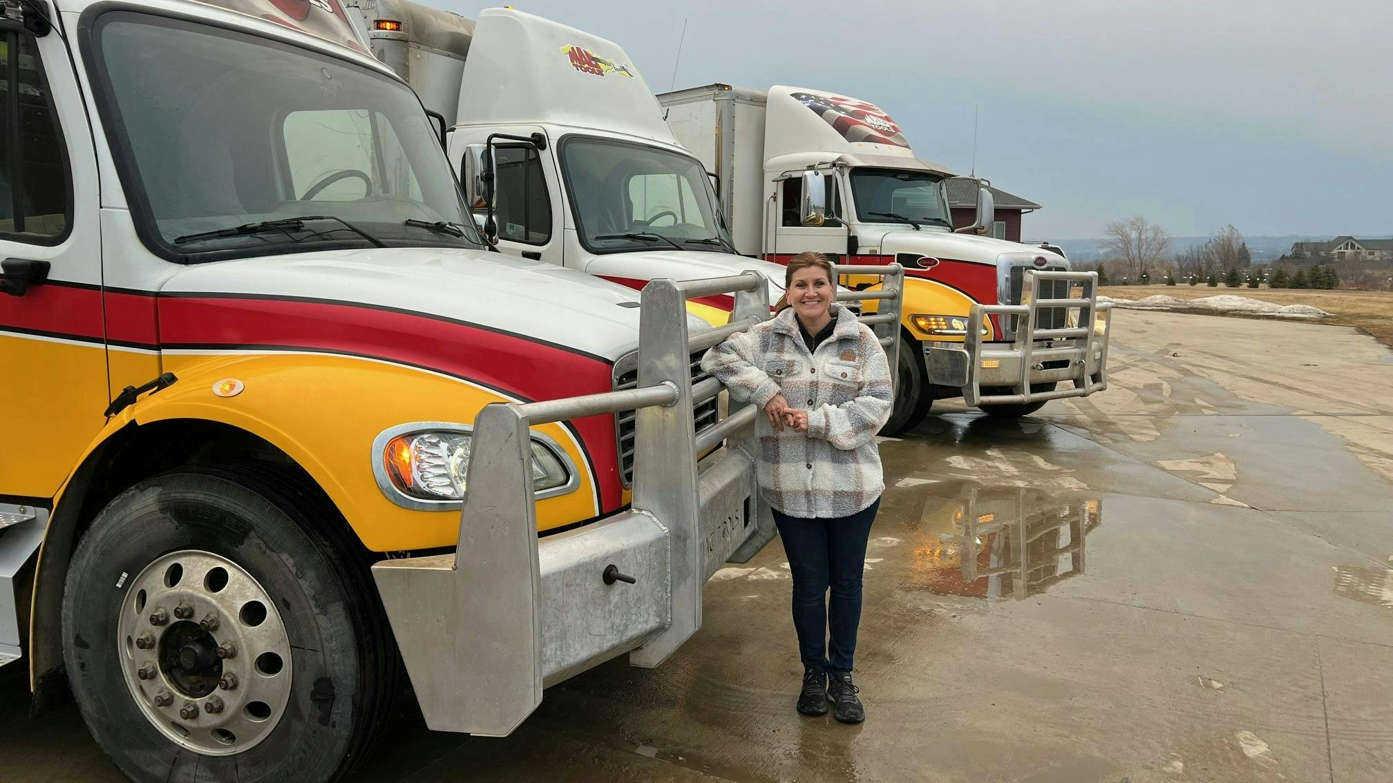 Effertz's truck is a 24' wide body 2015 Freightliner from DNJ.