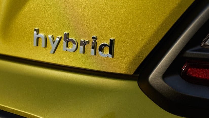 Jump starting plug-in hybrid and electric vehicles