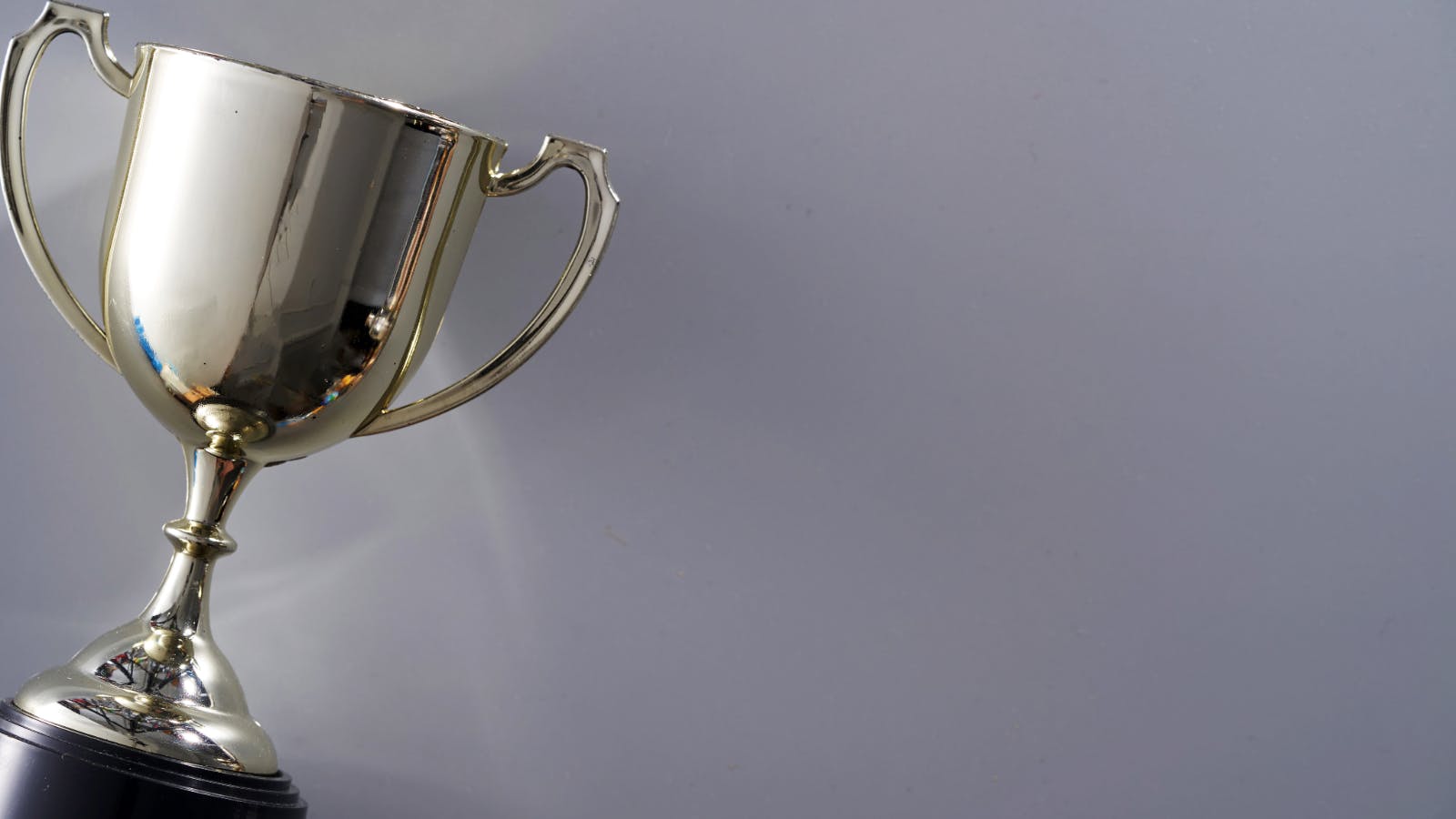 67619fdaf0a76f3439ae288d Award1