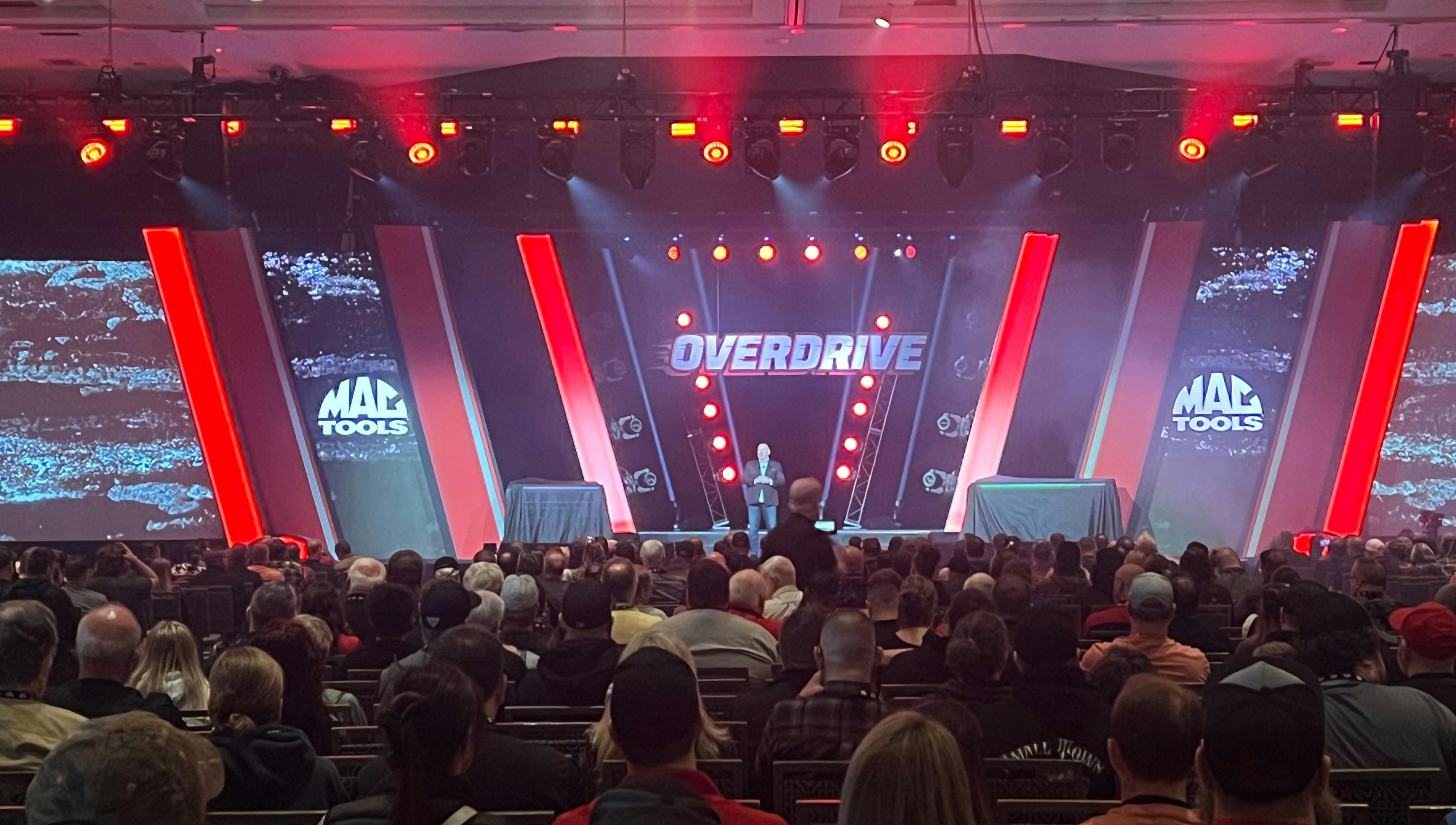 The Mac Tools Show kicks off with a bang and a crowd full of attendees.