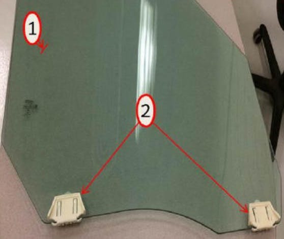 1) Door glass 2) door glass clips.