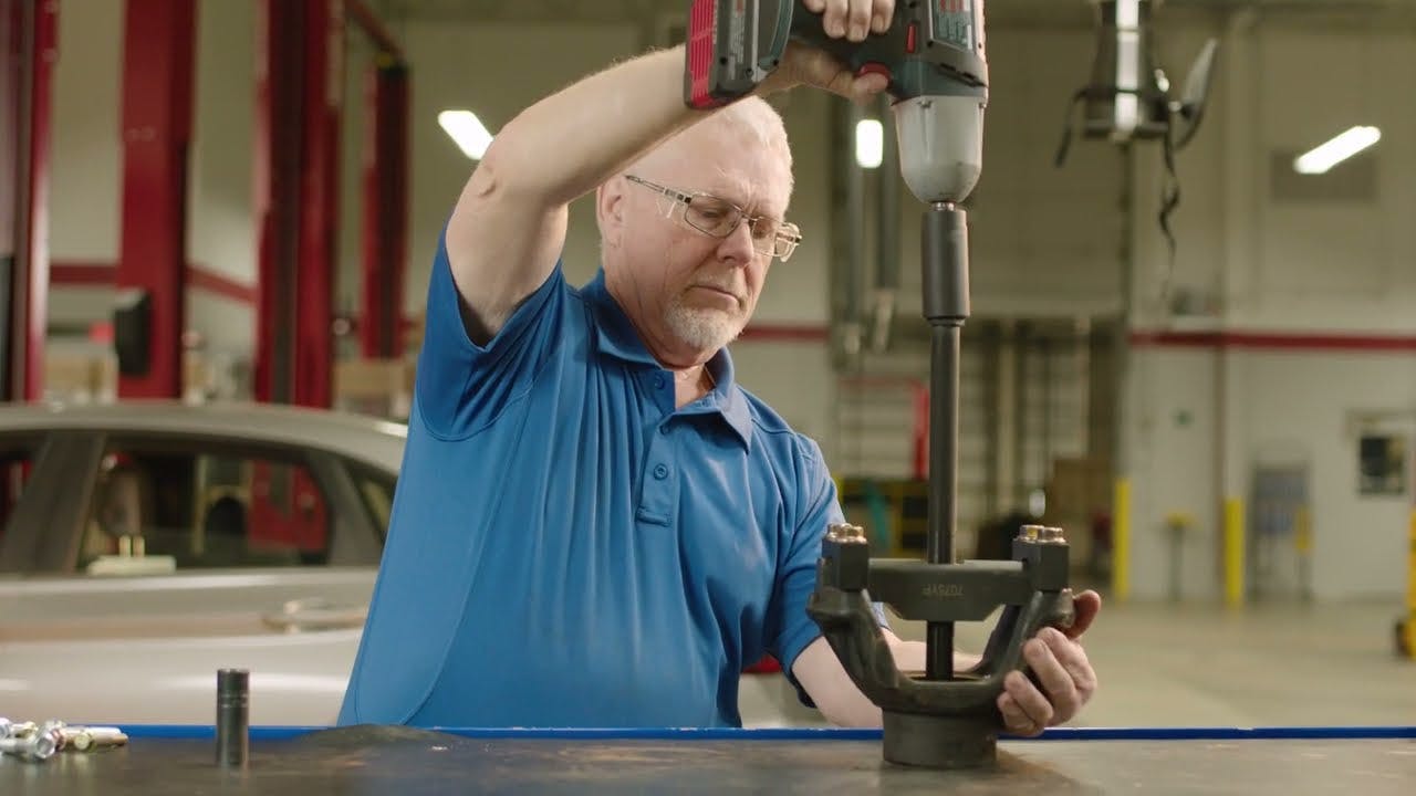 Heavy-Duty Yoke Removal Made EASY! (OTC 7075)