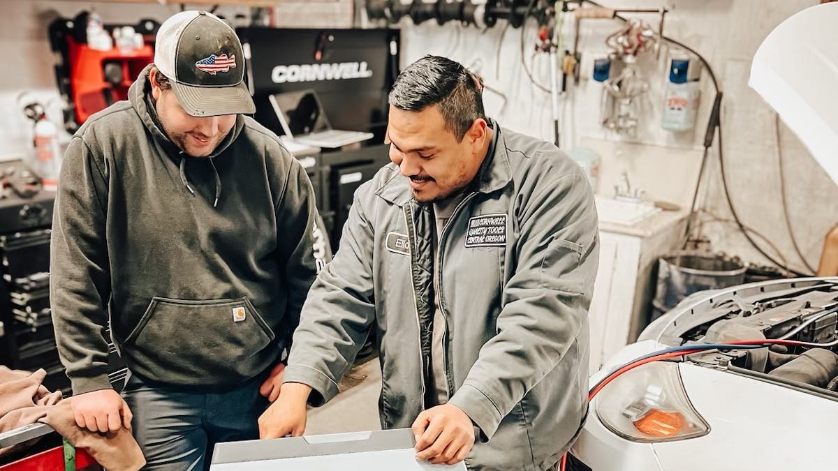 Elias Valdovinos and one of his customers