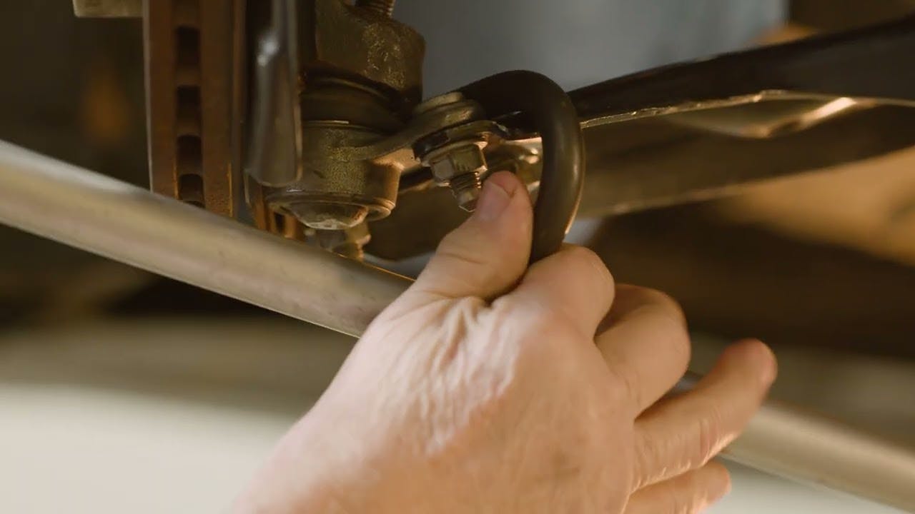 Effortless Control Arm Service (OTC 6007, 7420, 7421A)