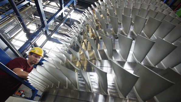 Siemens is expanding production of industrial gas turbines aiming to take advantage of power plantsrsquo updating their generating systems as natural gas availability increases