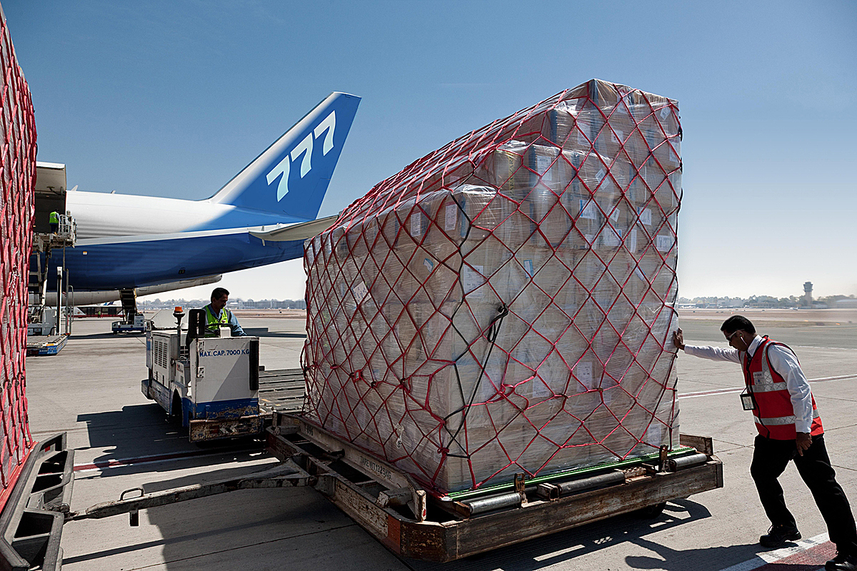 Boeing 777-F cargo jet