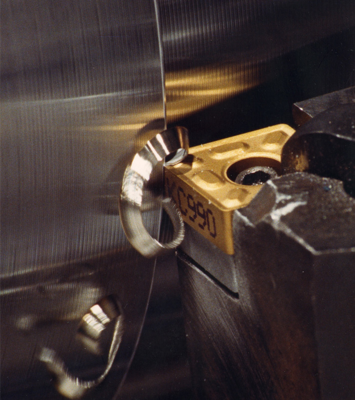 the cutting tool on the lathe exerts a force