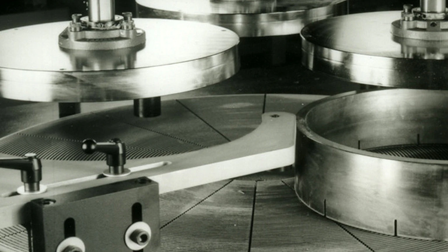 Chapter 18: Lapping and Honing | Cutting Tool Applications | American ...