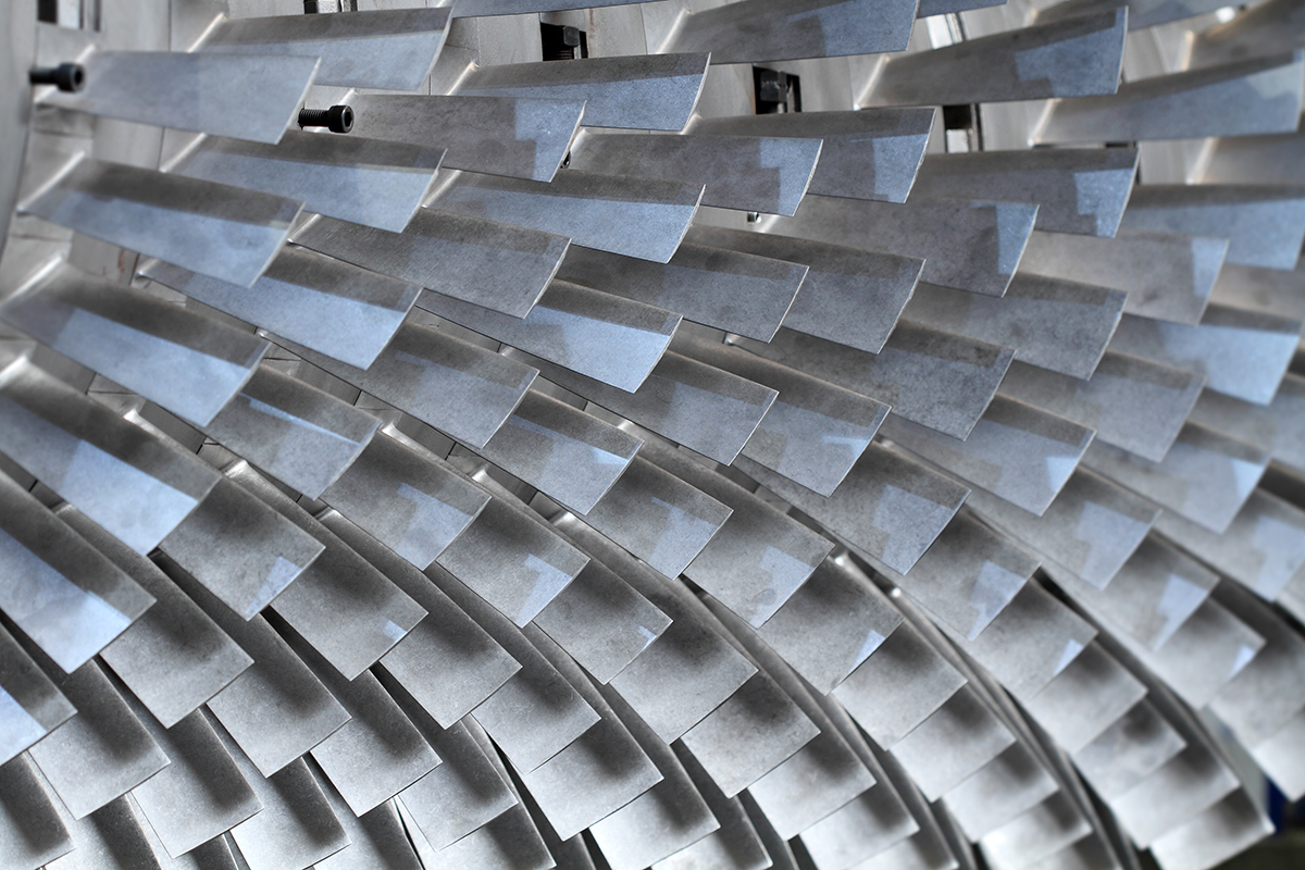 Turbine Blades Dreamstime25817958 5f3c9028bd01f