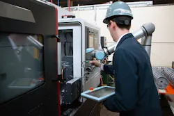 Np Ur10e Machinetending 800 60b8419b4ac07 Np Ur10e Machinetending 800 60b8419b4ac07