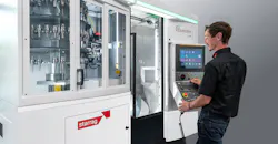 The Bumotec 191neo presents a large area of windows and perfectly positioned access doors, for high visibility of the different zones within the machine, and accessibility for all operators. The Bumotec 191neo presents a large area of windows and perfectly positioned access doors, for high visibility of the different zones within the machine, and accessibility for all operators.