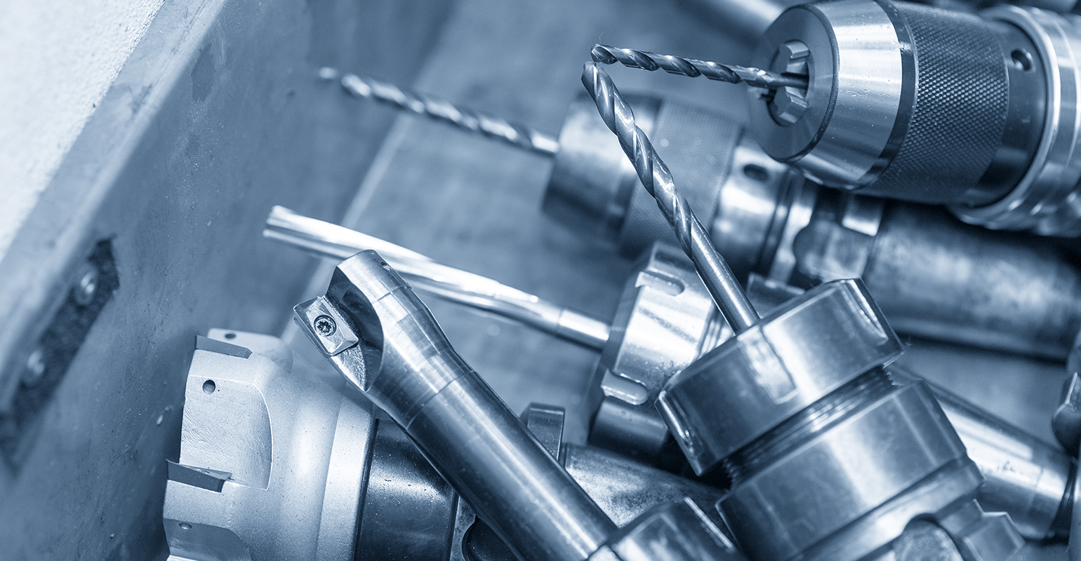 Cutting tools for CNC machining, such as solid end-mill, indexable cutter, drill tool.