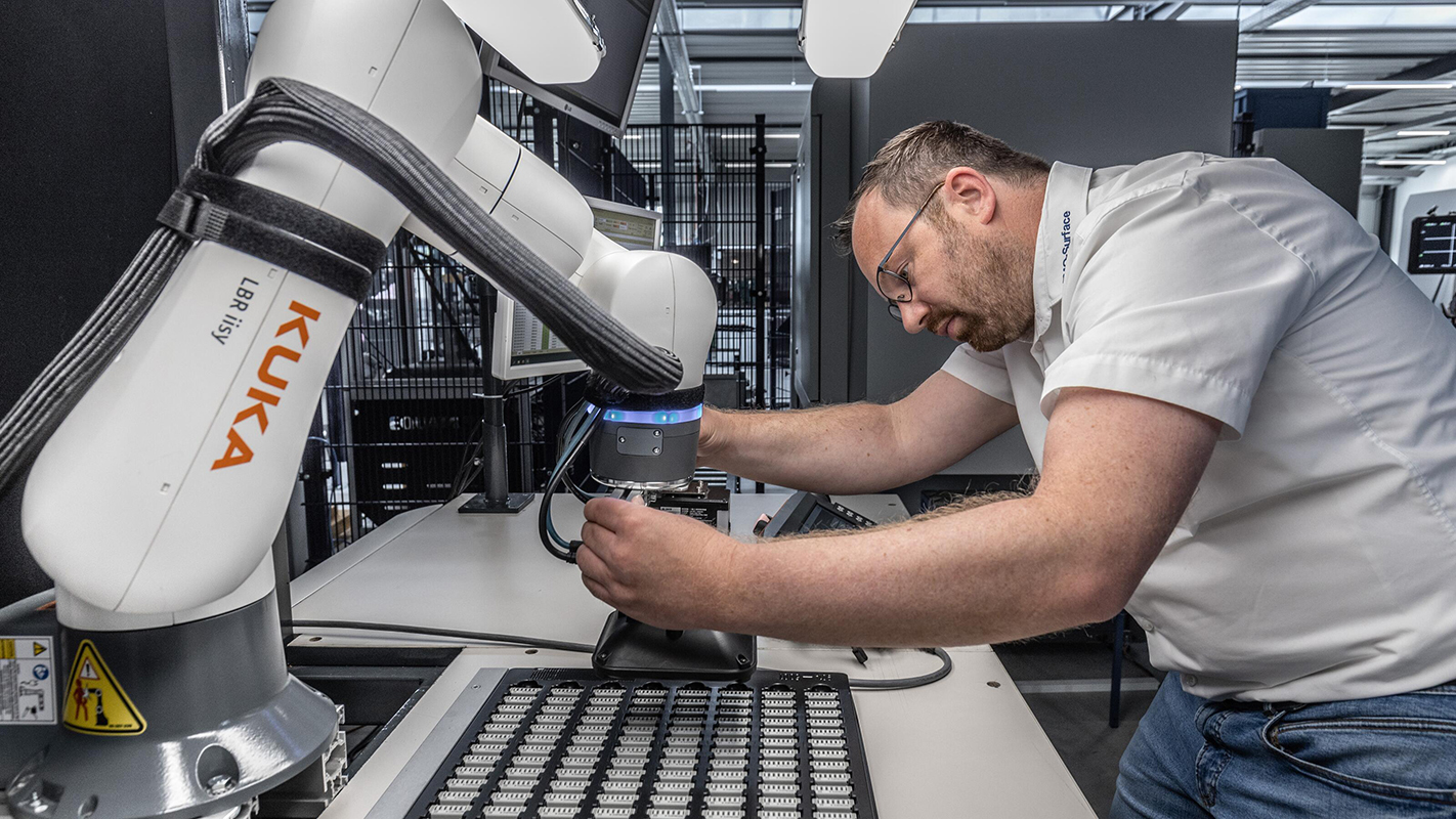 KUKA Robotics&rsquo; new LBR iisy cobot.