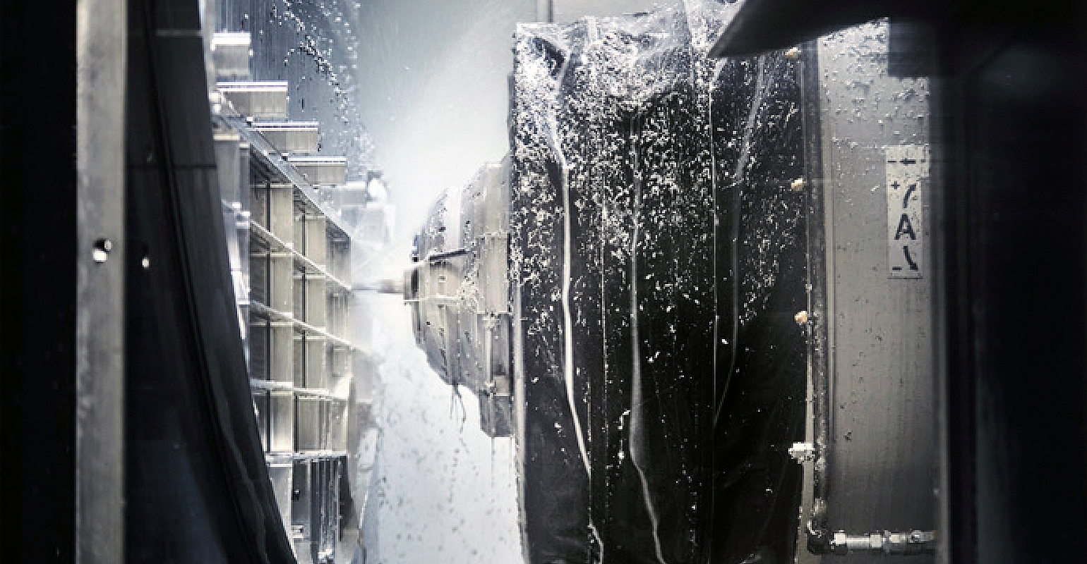 The Starrag EcoSpeed F 1540 has 120-kW / 30,000-rpm spindle with a maximum feed of 1,968 inches per minute.