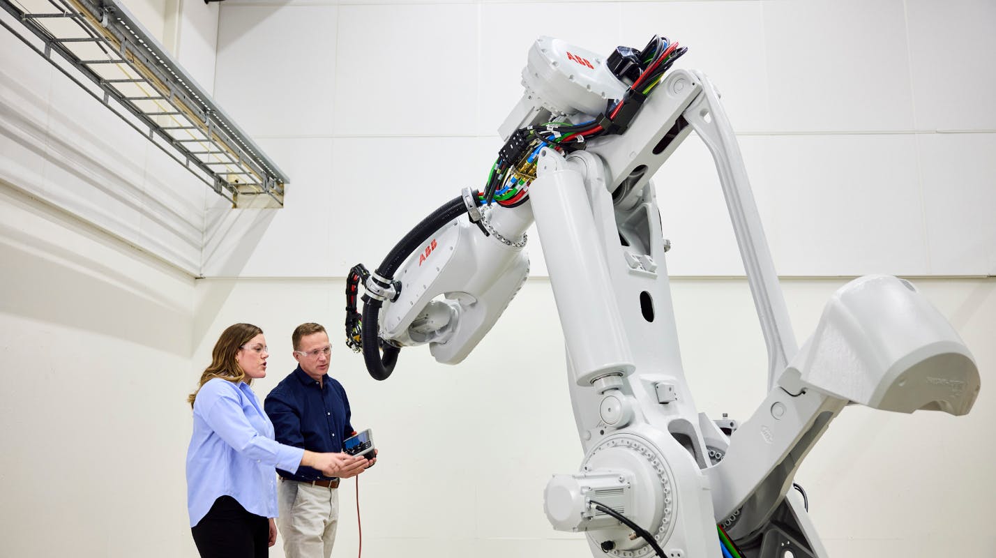 The IRB 7710 and IRB 7720 modular robots add more choices to the ABB portfolio, plus flexibility and reduced energy consumption.