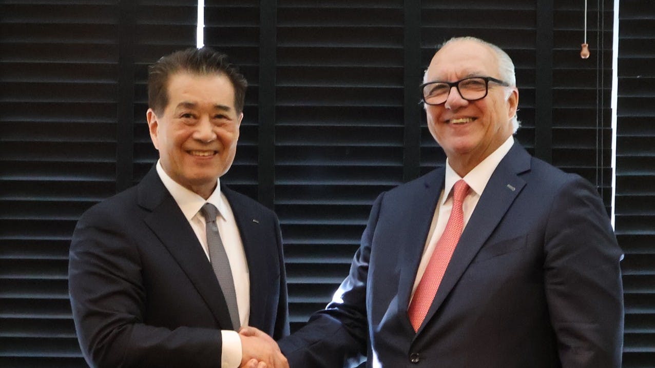 6908db0f089701724aa508ed Goncalvez And Chang