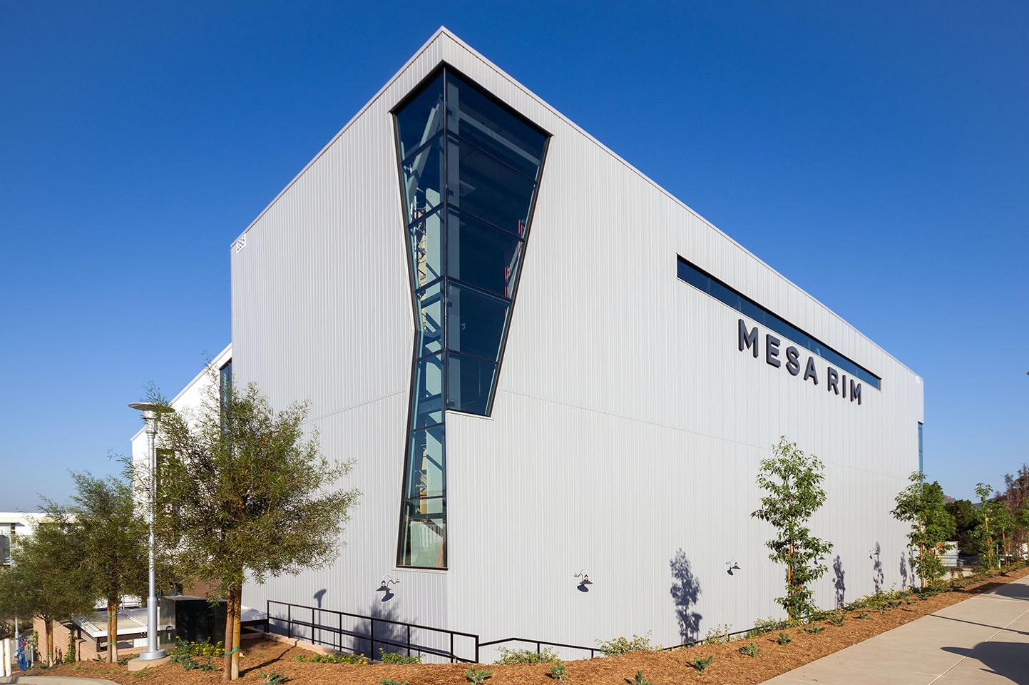 1656022616372 2107apnewbb11