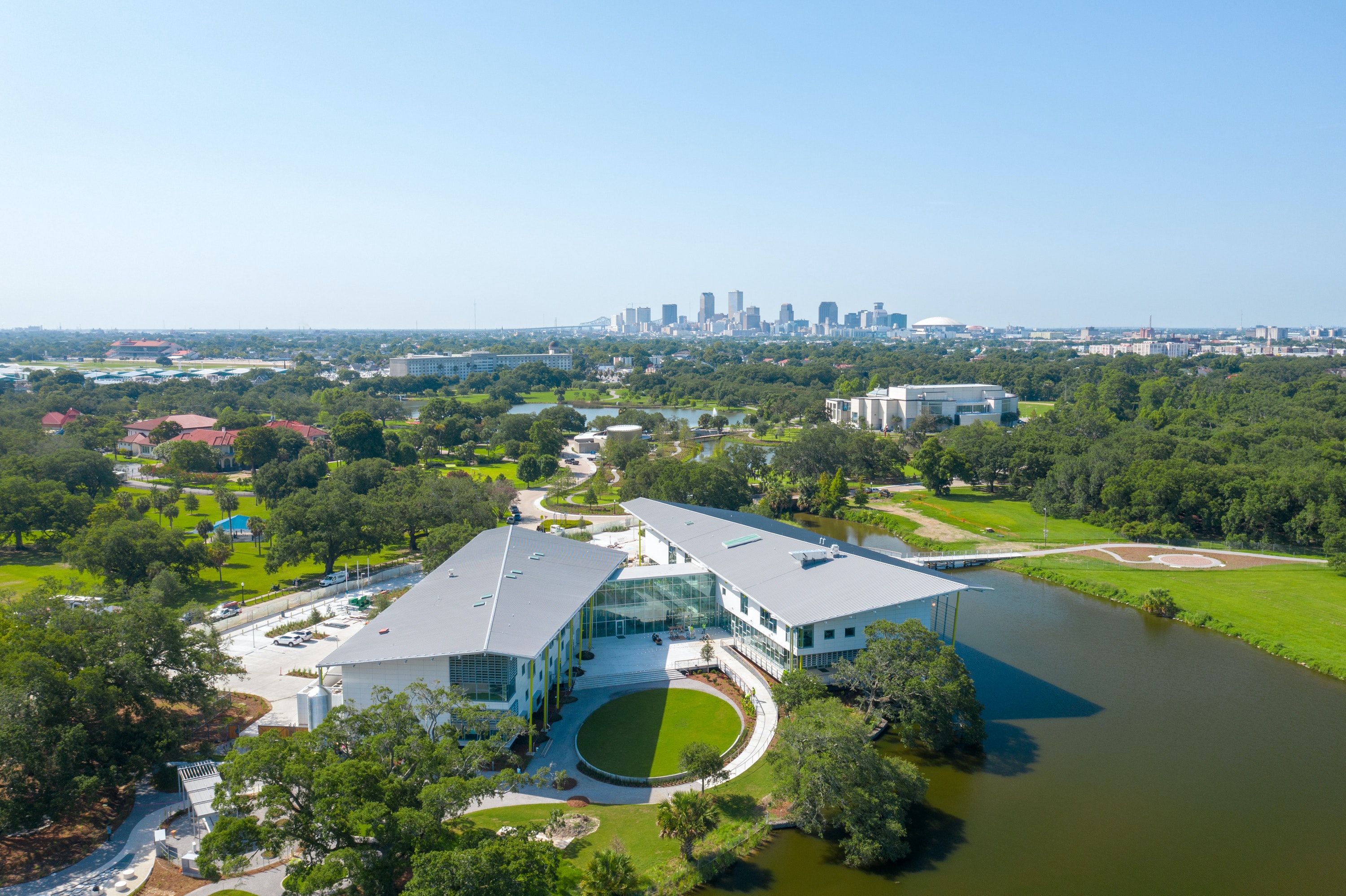 1656089684577 1910apfeagw Lcm05