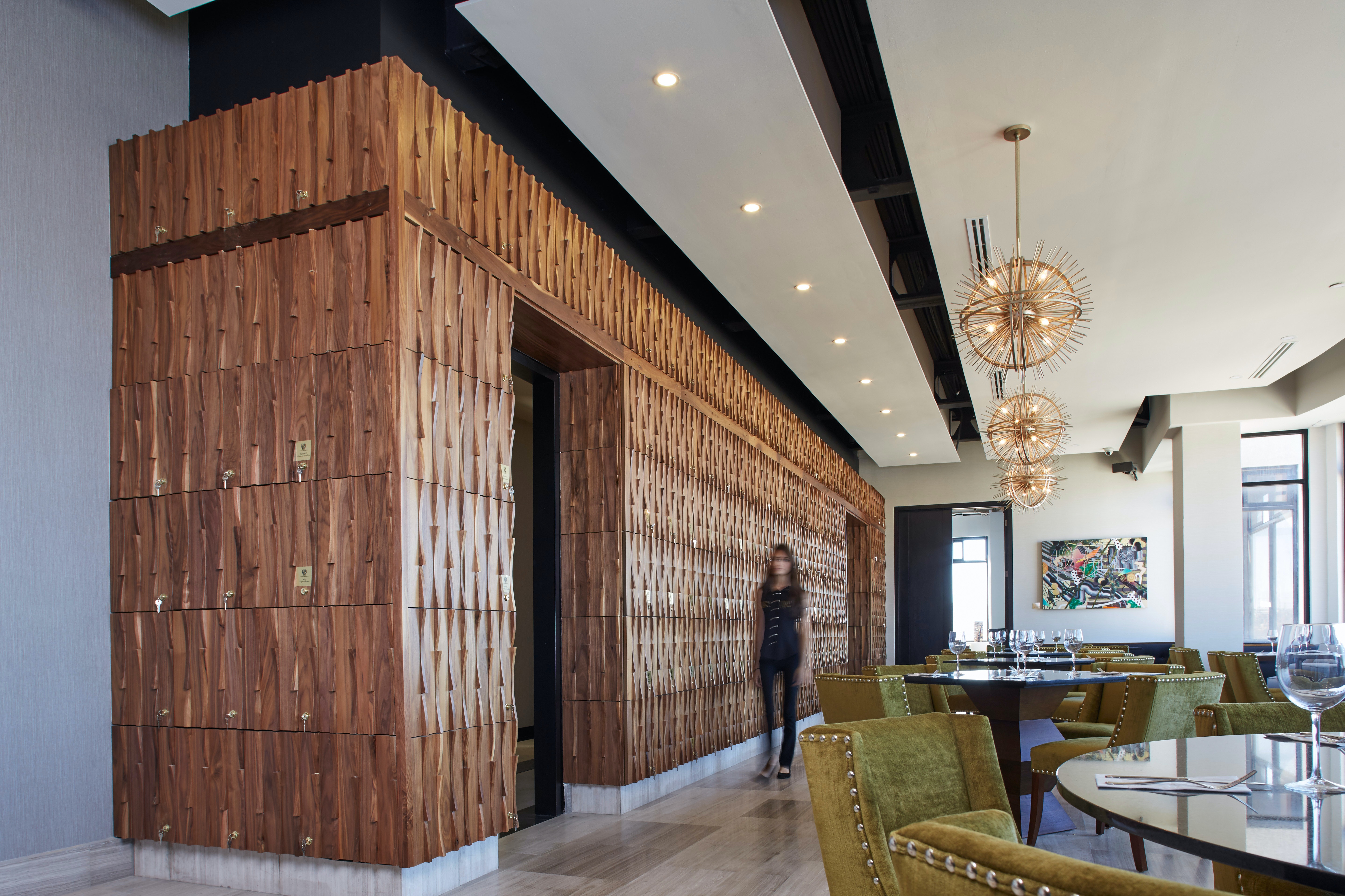 1656090037685 1901apnewmz04