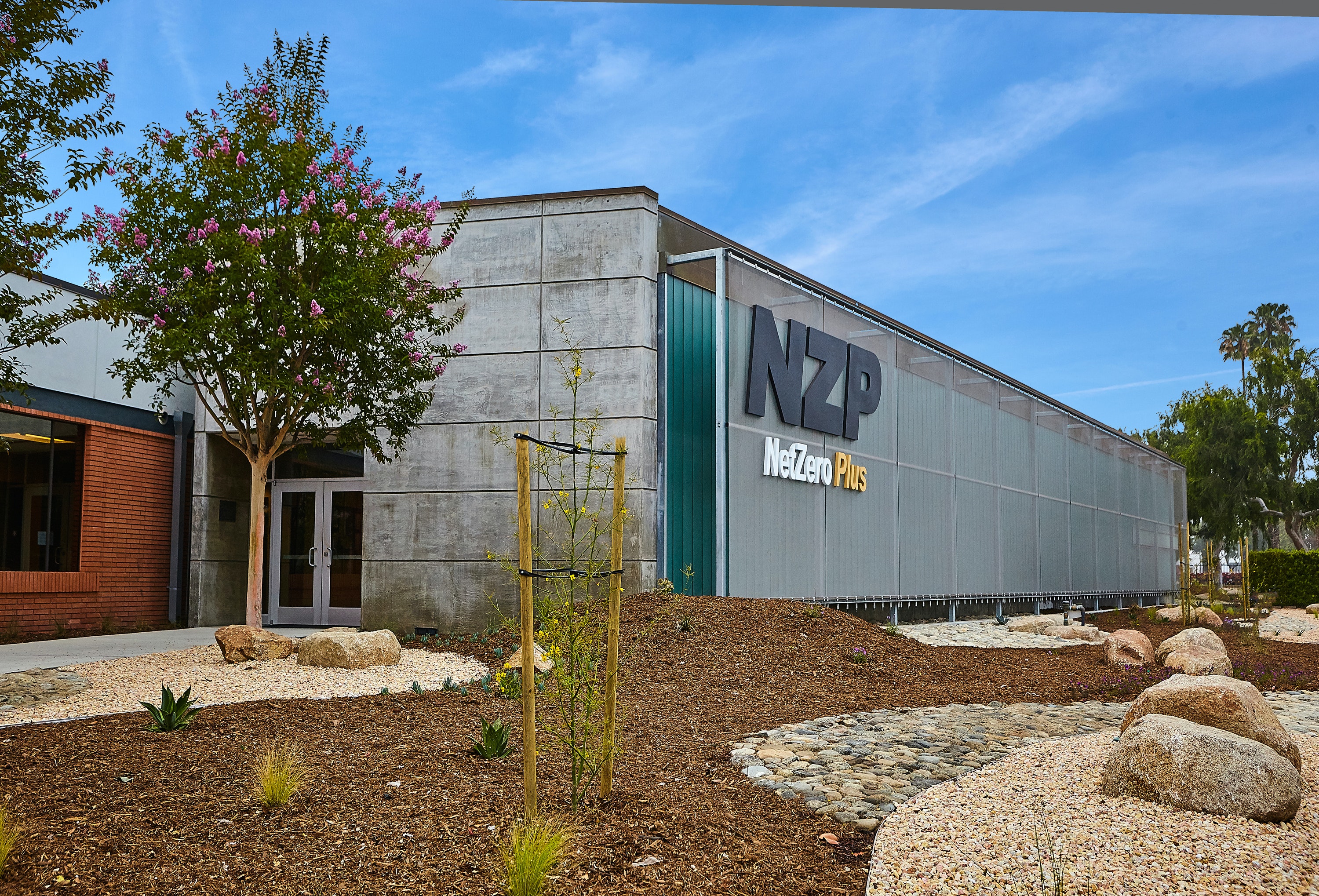 1656090407559 1609apfxnr0761 Netzero2016 1