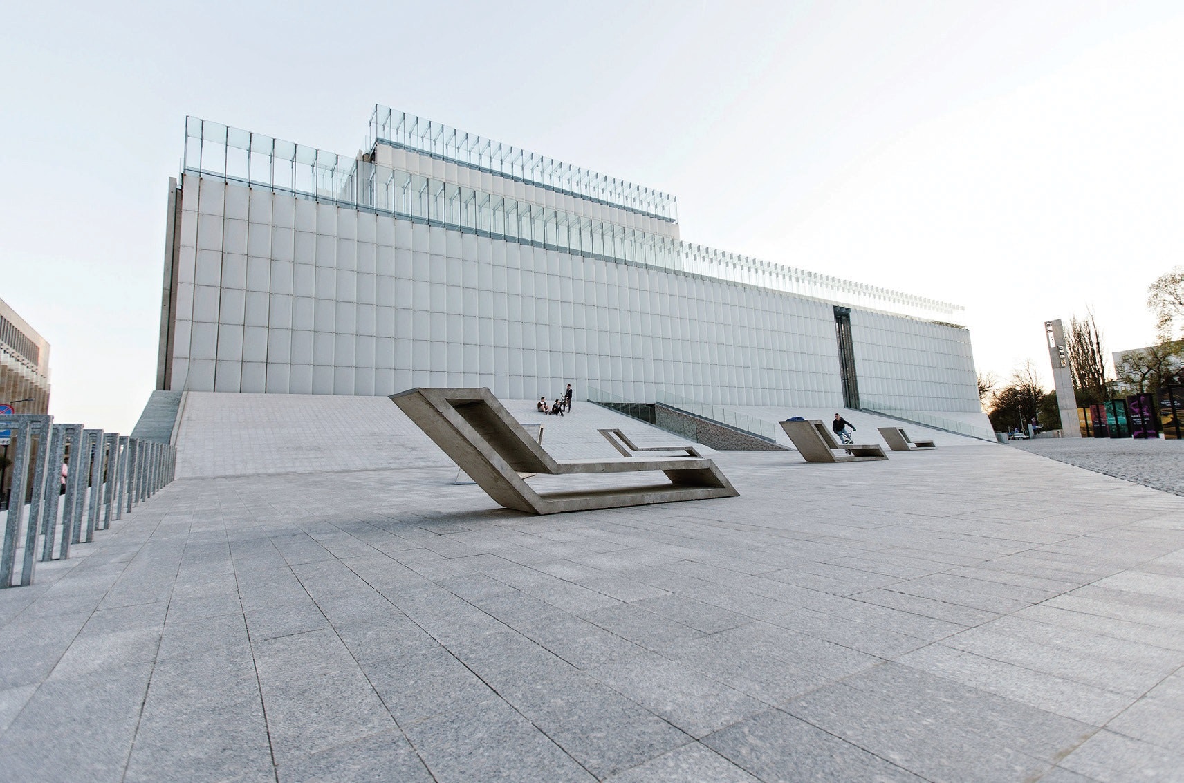 1656111940595 Main 1