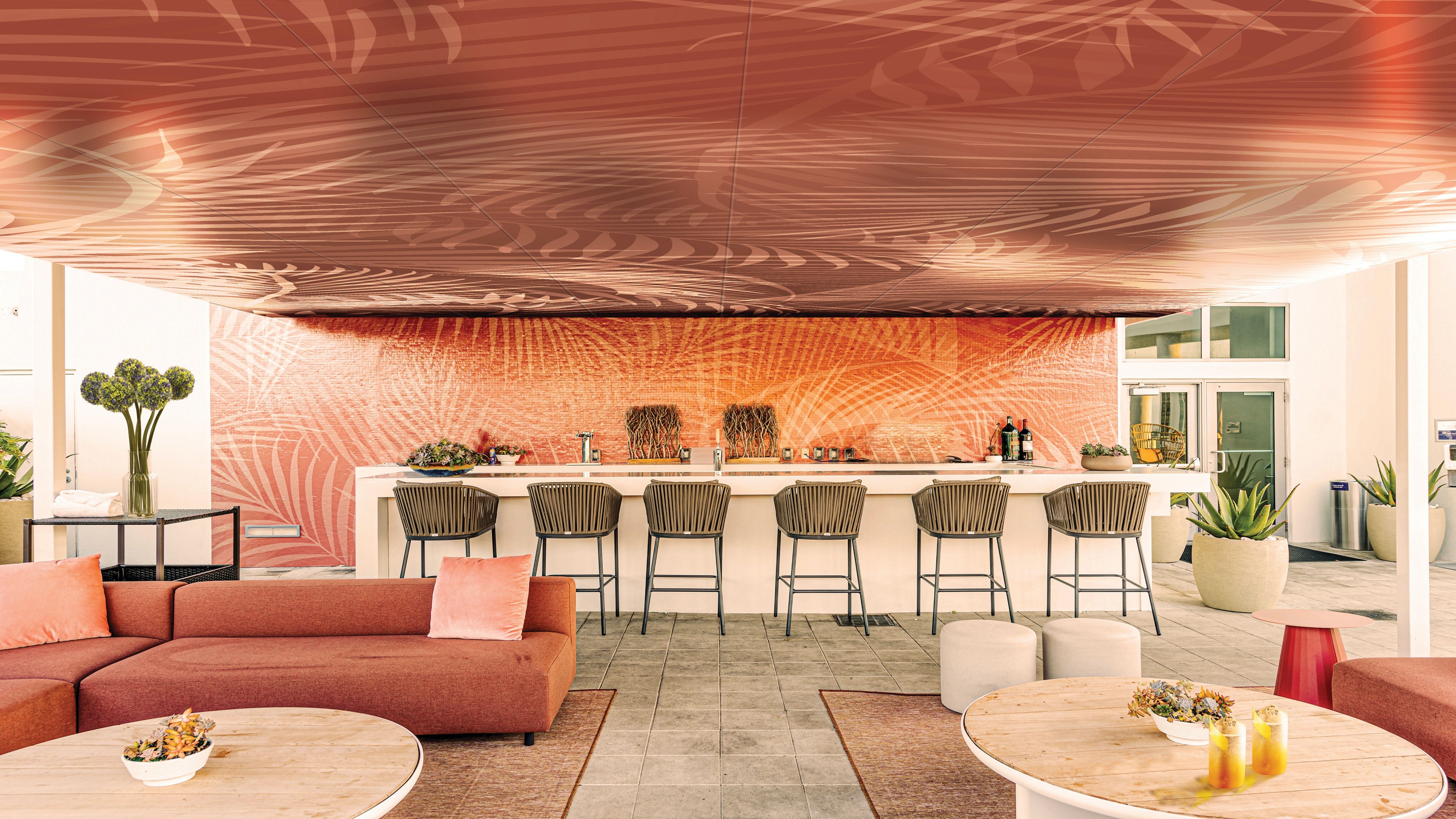 2205APSPSBB Serge Miami1