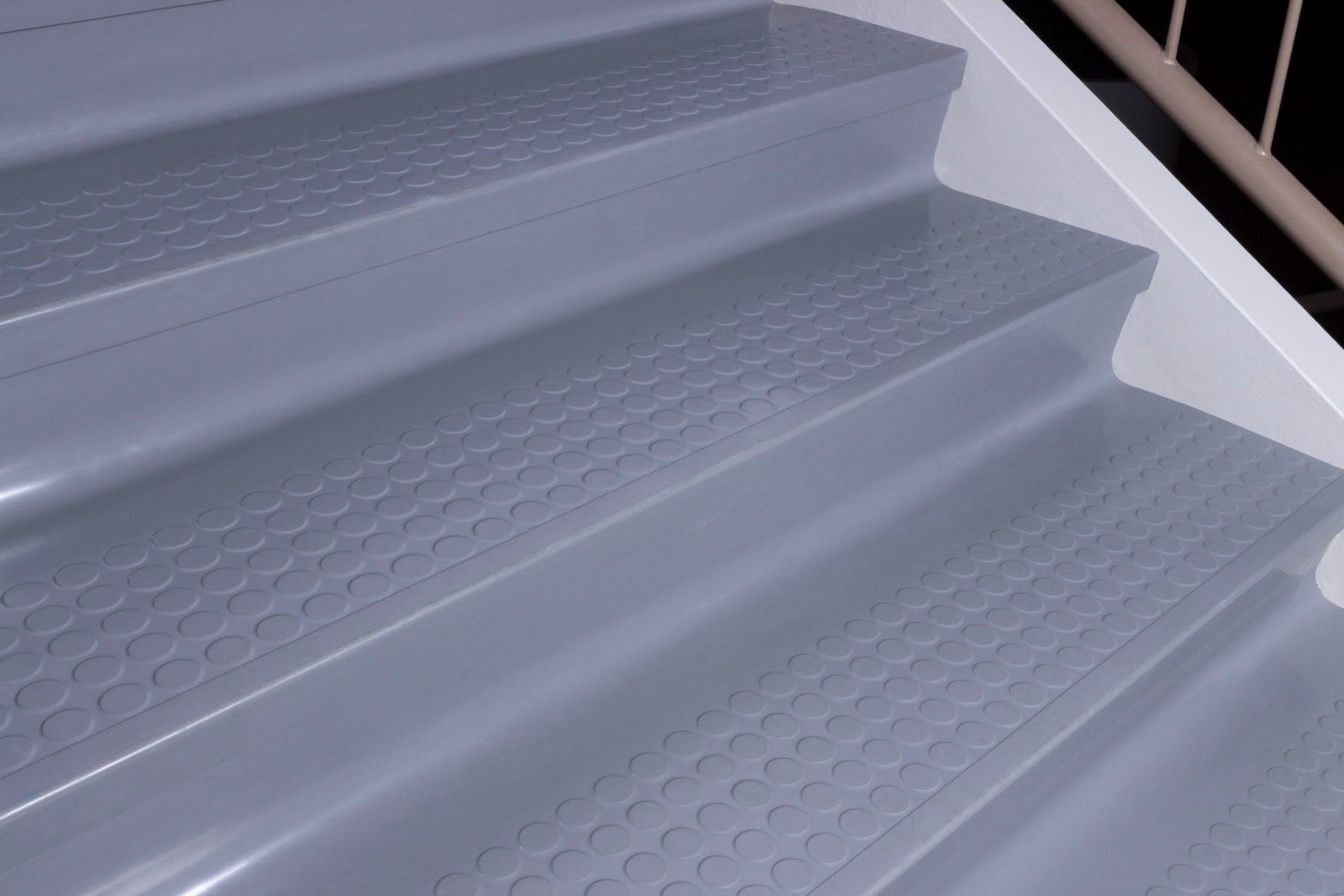 2205 Apnewhr03 Roppe Rubber Tread With Kevlar Cu05