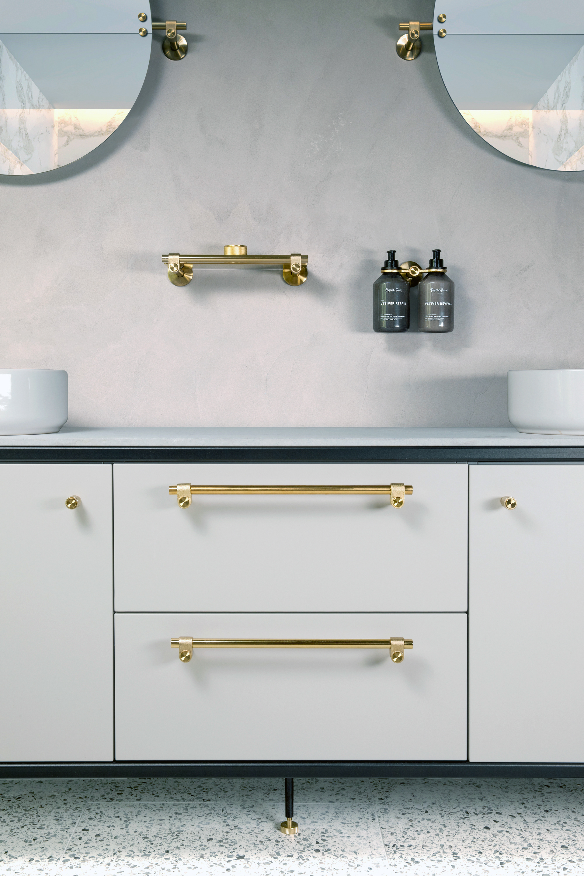 Cast 2301 Apnewbb04a 645bf1fa4e659