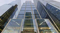 BlackRock co-located 4,000 employees in a single office occupying 15 stories in Manhattan’s Hudson Yards, one of New York’s largest commercial office towers. BlackRock co-located 4,000 employees in a single office occupying 15 stories in Manhattan’s Hudson Yards, one of New York’s largest commercial office towers.