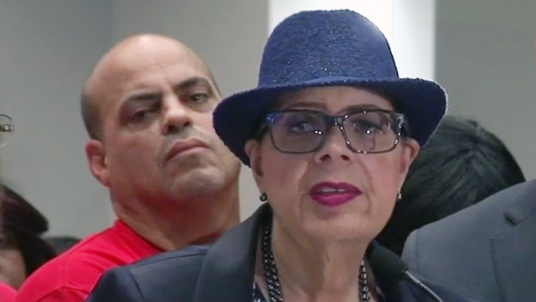 Chicago Teachers Union President Karen Lewis announces an Oct 11 strike date