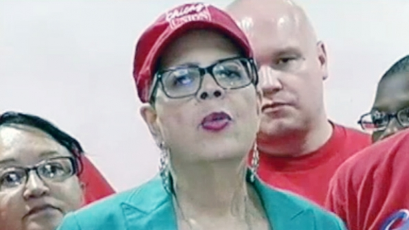 Shortly before midnight Monday Chicago Teacher Union President Karen Lewis announces a tentative contract agreement with the school board